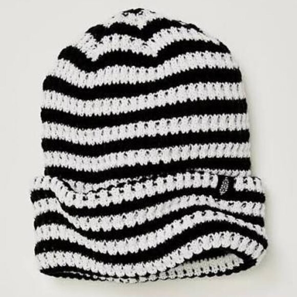 Free People Accessories - 🆕️NWT Free People Stripe It Up Cool Down Beanie, Black & White